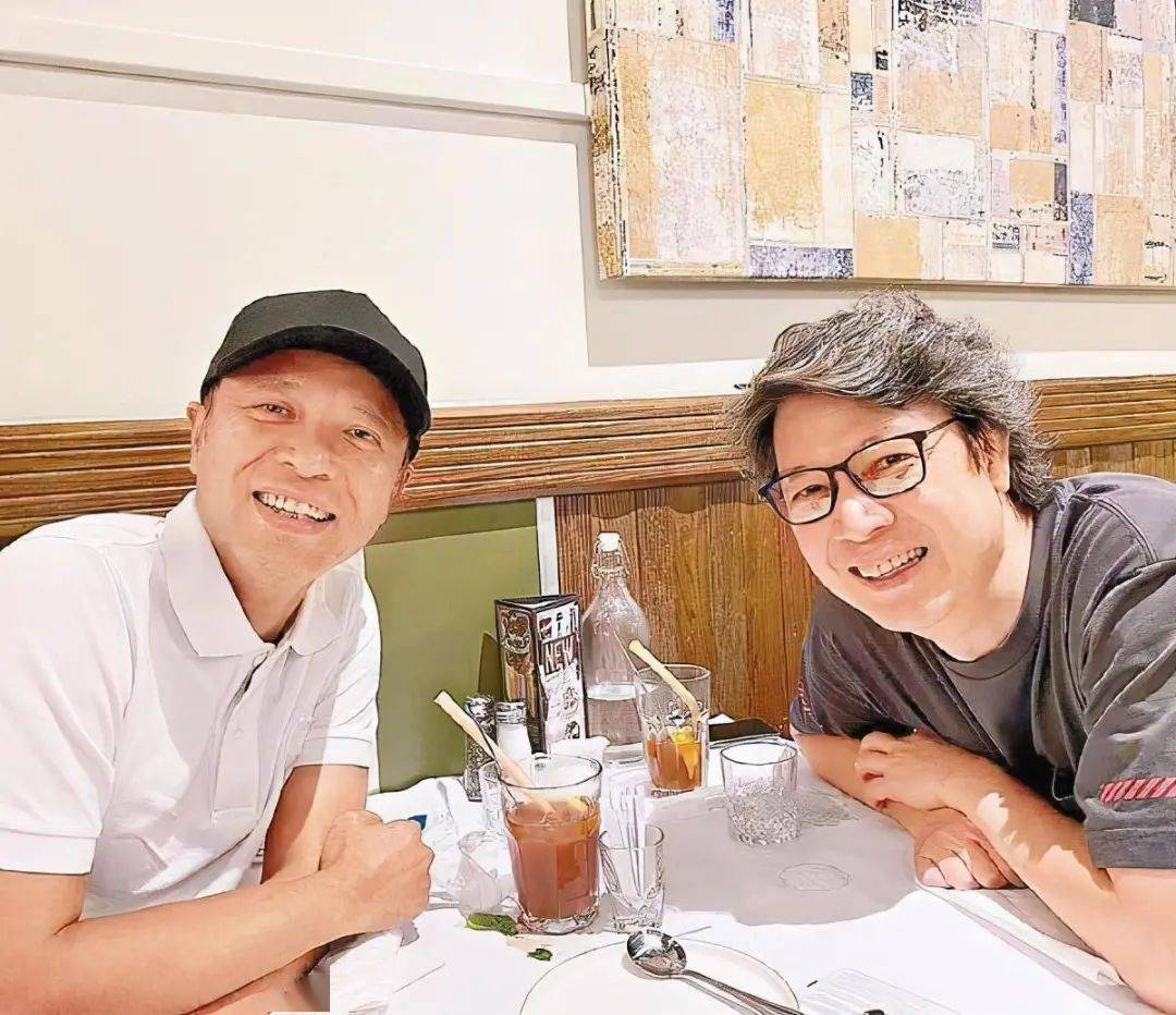 探秘香港60-71岁男性征婚信息网站大全，爱，跨越年龄的温暖邃远香港男明星娶岁数小的