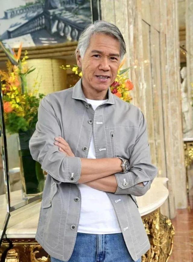 探索香港60-71岁男性征婚信息网官方平台，银发时代的温柔邂逅香港征婚网男士信息