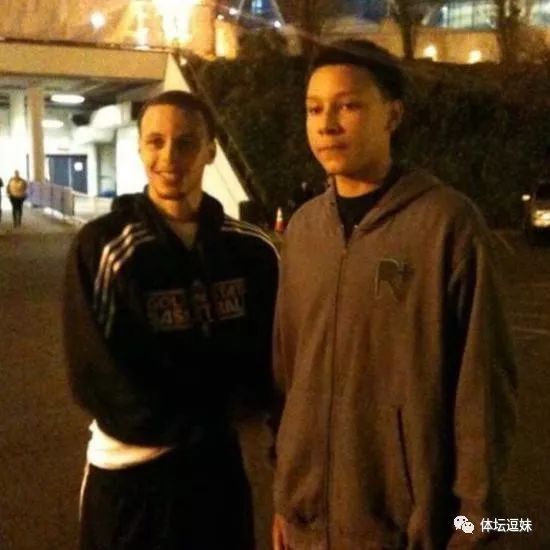 香港60多岁男明星的璀璨星光—岁月见证的不朽魅力香港60多岁的男明星都有谁呢