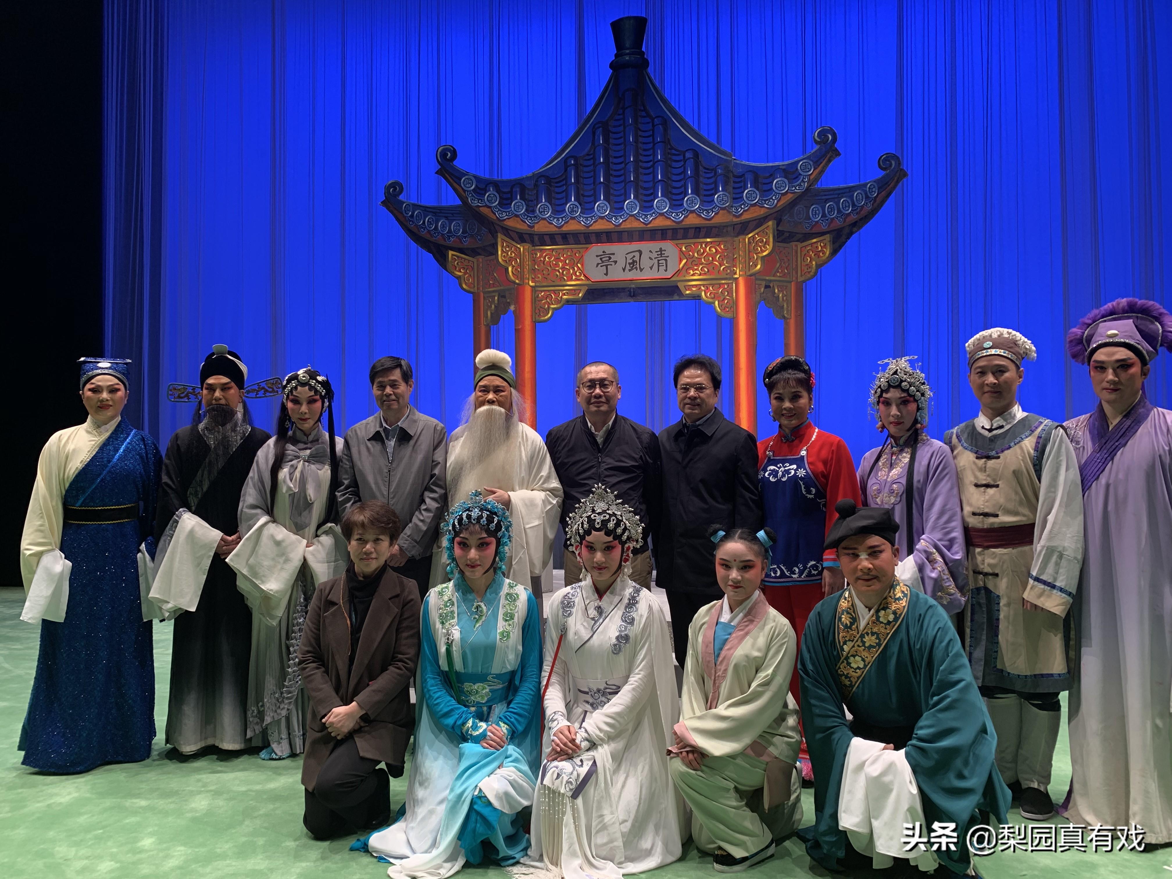 探索香港681路公交车的精彩旅程，线路全览与图片集锦香港681路公交车路线路线图片大全集视频