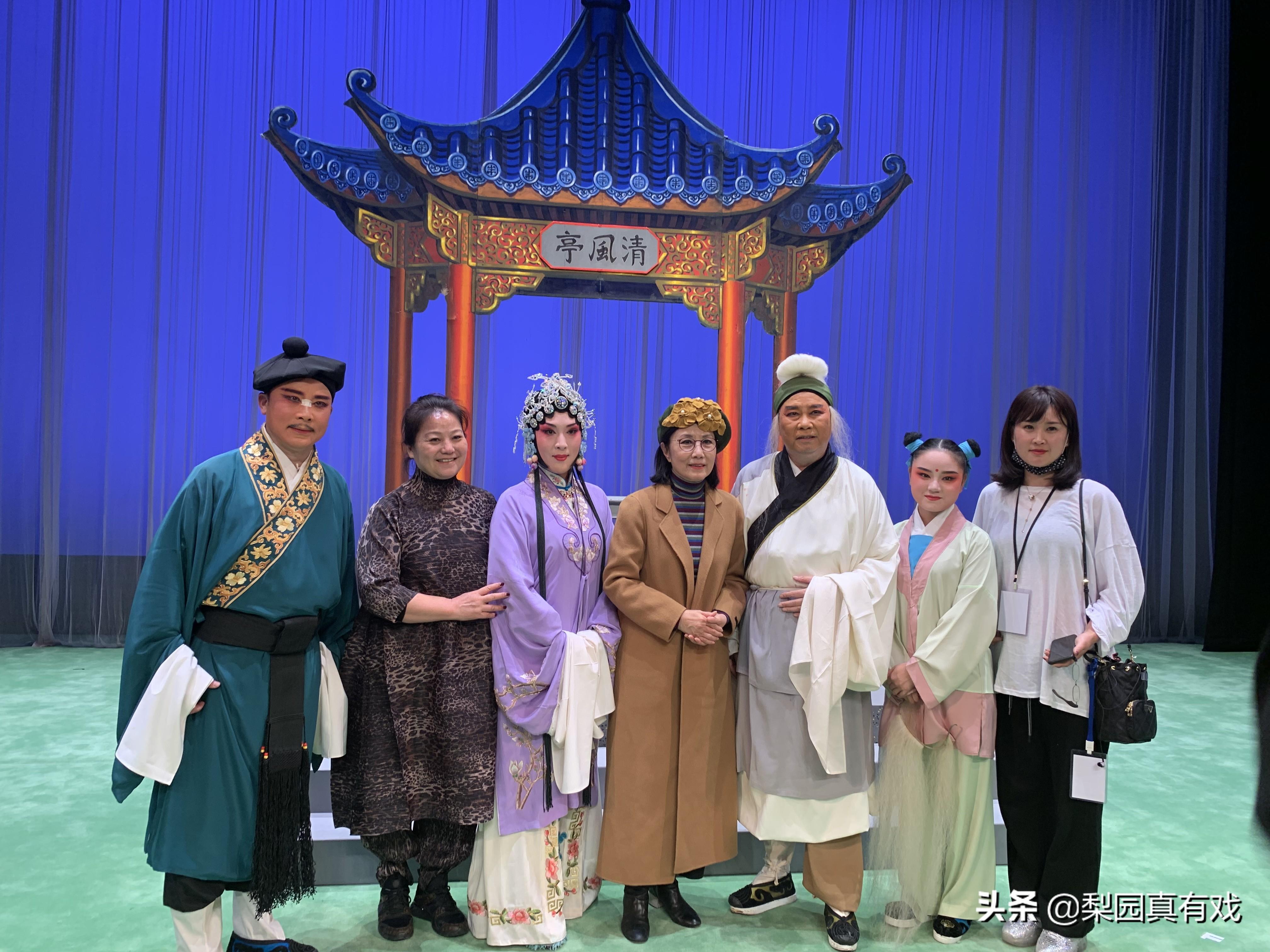 探索香港681路公交车的精彩旅程，线路全览与图片集锦香港681路公交车路线路线图片查询大全及价格